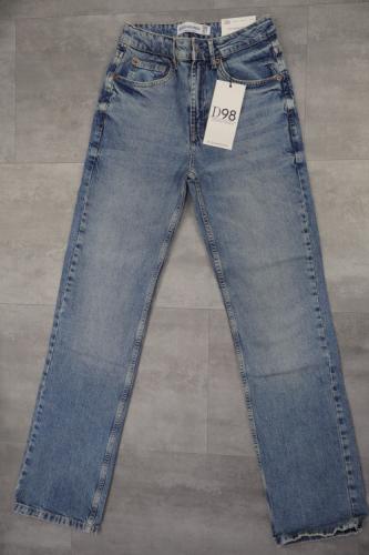 Stradivarius D98 Straight-Leg Vintage Effect Jeans