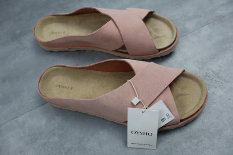 Oysho Leather Cross-Strap Sandals